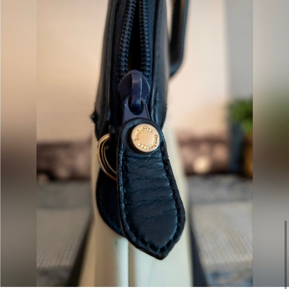 ⚜️ BurberryS White and Navy 2-Way ⚜️ - Picture 8 of 14